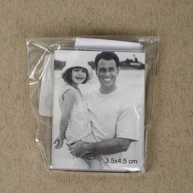 Magnetni okvir za fotografije velikosti 3,5 x 4,5 cm, za na hladilnik (D-249006-1)