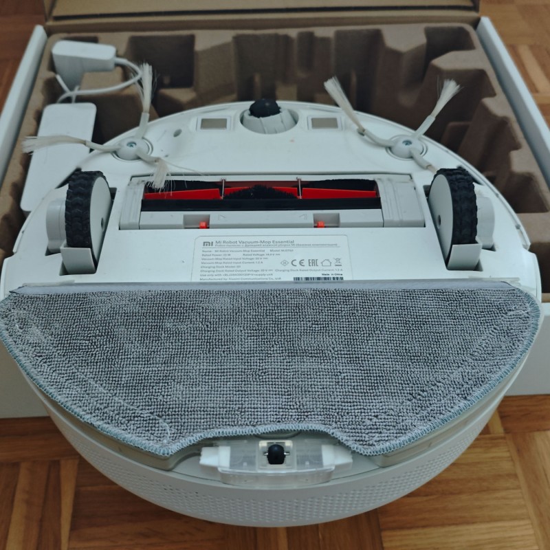 Xiaomi Mi Robot Vacuum-Mop Essential (Used)