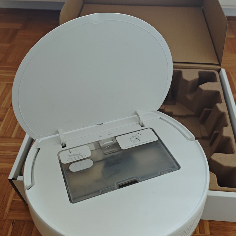 Xiaomi Mi Robot Vacuum-Mop Essential (Used)
